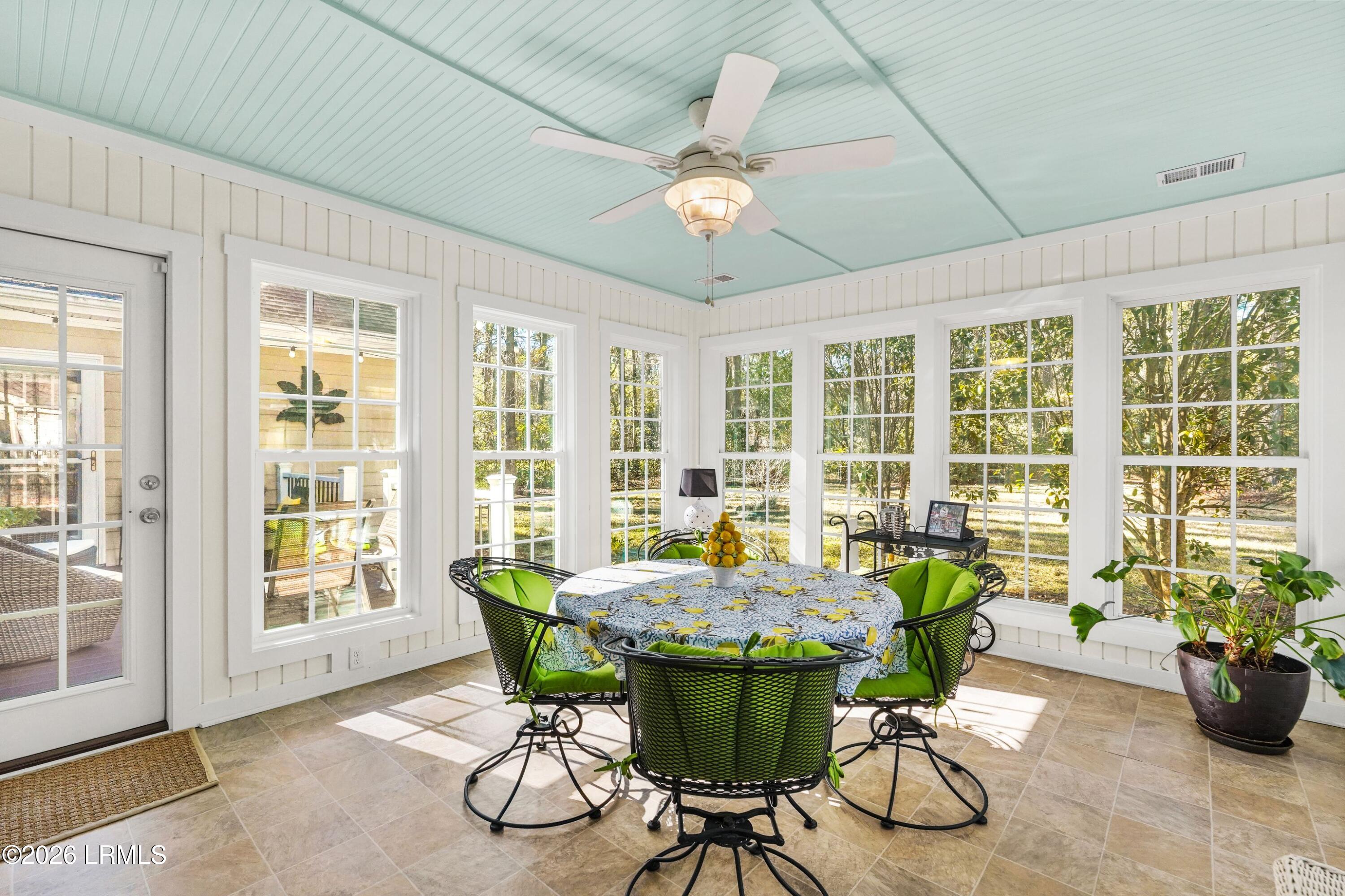 561 Sams Point Road Beaufort, SC 29907 - Photo 22 of 44 FOUR SEASAONS ROOM