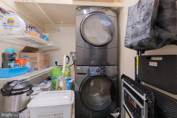 a view of a livingroom with furniture