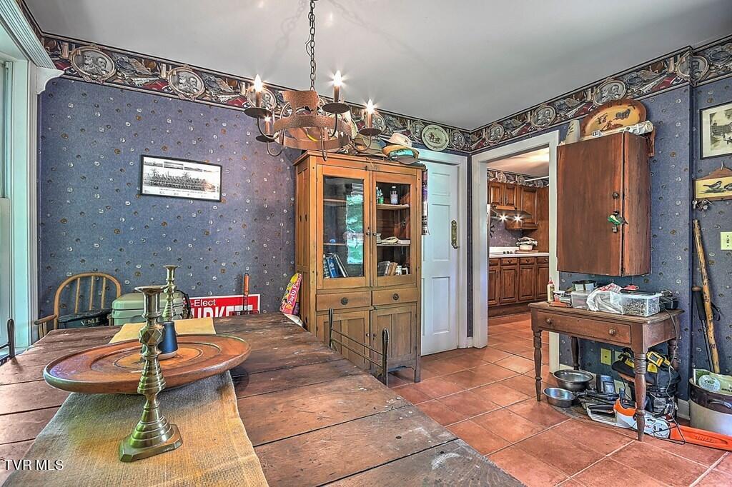 2325 Red Stone Road Marion, VA 24354 - Photo 22 of 76 95581_23