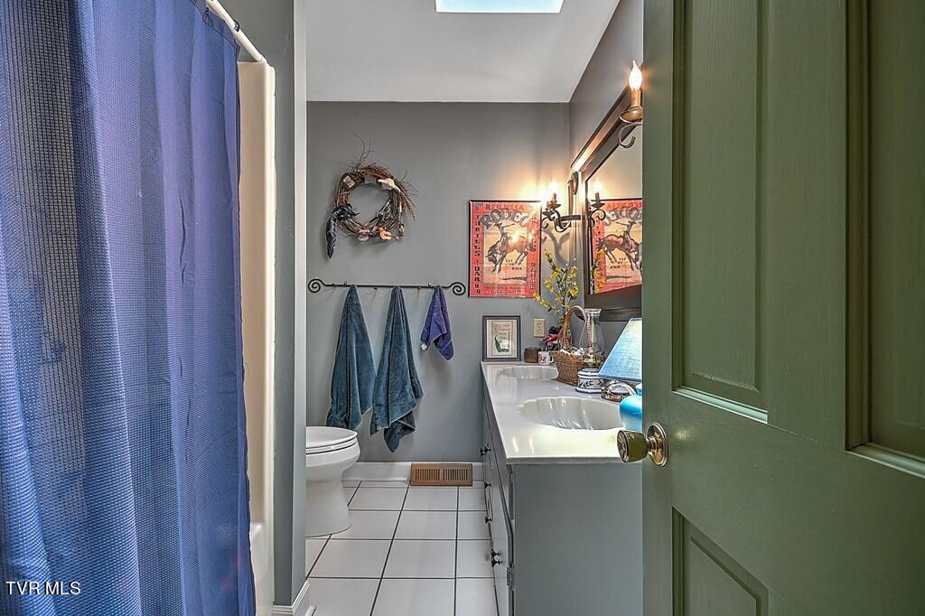 2325 Red Stone Road Marion, VA 24354 - Photo 28 of 76 95581_29