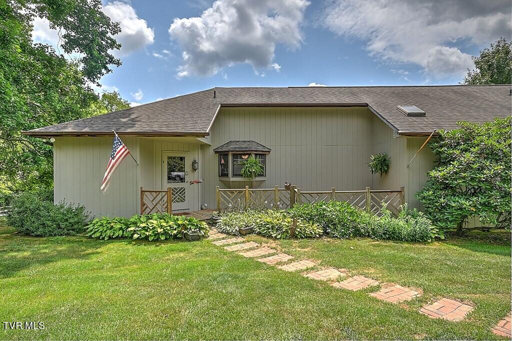 2325 Red Stone Road Marion, VA 24354 - Photo 3 of 76 95581_2