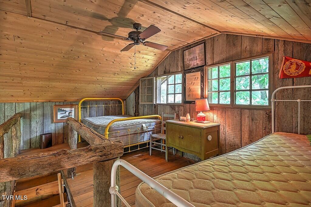 2325 Red Stone Road Marion, VA 24354 - Photo 44 of 76 95581_53