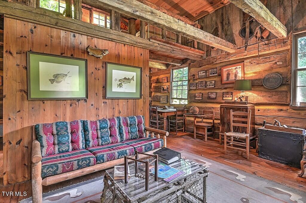 2325 Red Stone Road Marion, VA 24354 - Photo 47 of 76 95581_56