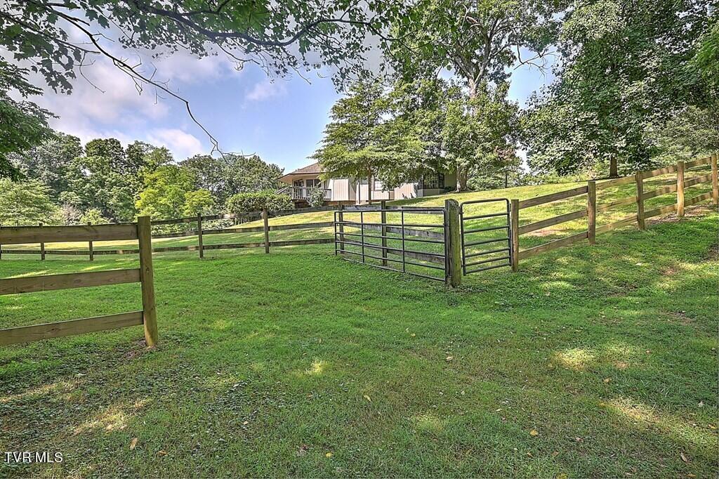 2325 Red Stone Road Marion, VA 24354 - Photo 55 of 76 95581_65