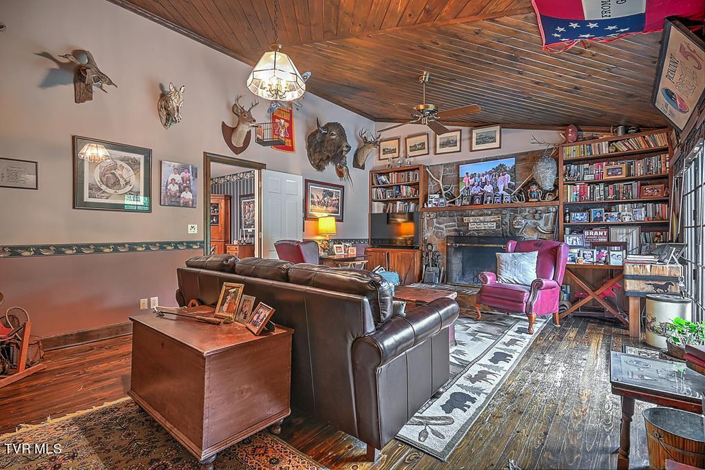 2325 Red Stone Road Marion, VA 24354 - Photo 69 of 76 95581_81