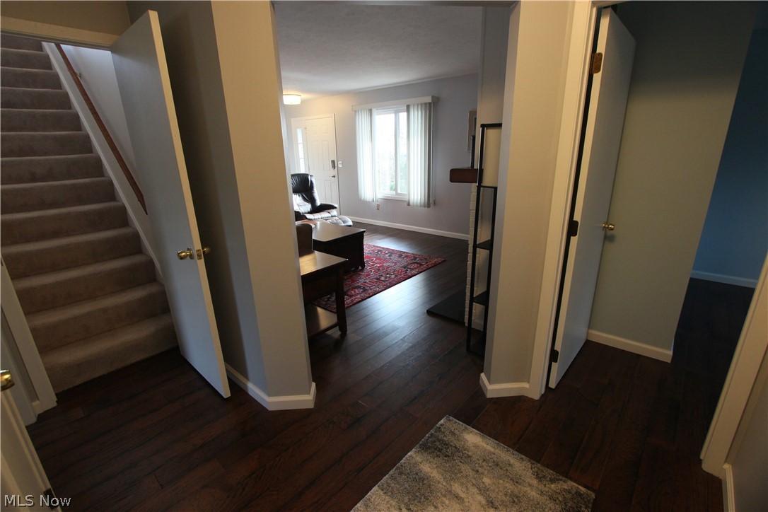 24320 Knickerbocker Road Bay Village, OH 44140 - Photo 16 of 28 Gallery Image 16