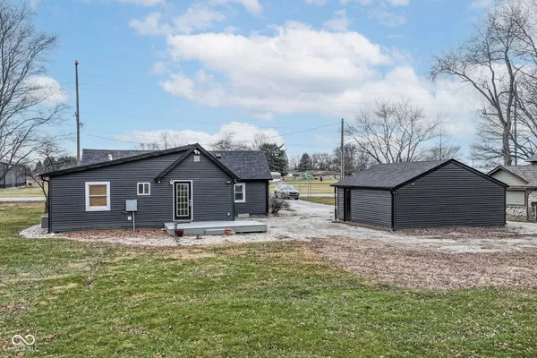 $249,000 | 2116 Highway 38, Markleville, IN 46056