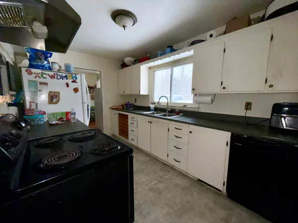 $214,900 | 201 Lake Hills Drive, Concord, MI 49237