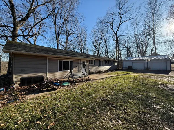 $214,900 | 201 Lake Hills Drive, Concord, MI 49237