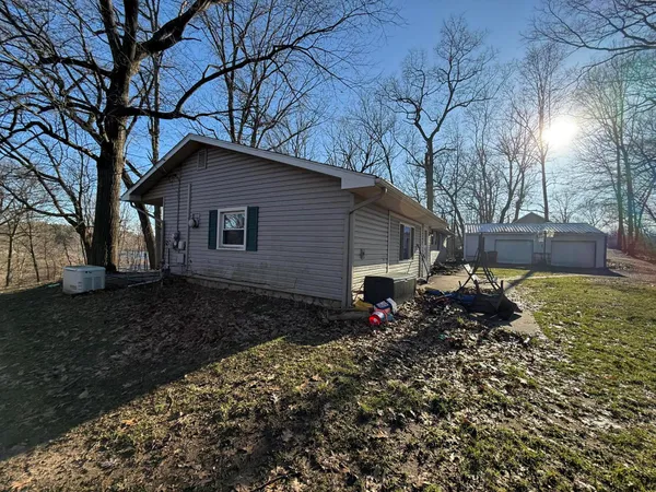 $214,900 | 201 Lake Hills Drive, Concord, MI 49237