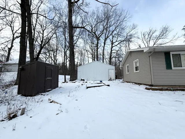 $219,900 | 201 Lake Hills Drive, Concord, MI 49237