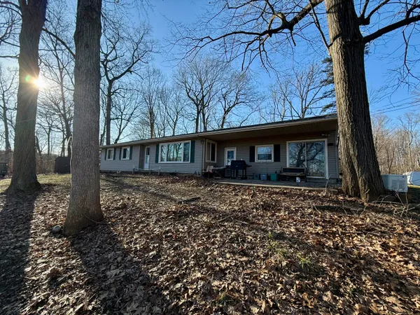 $214,900 | 201 Lake Hills Drive, Concord, MI 49237