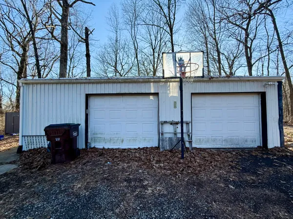 $214,900 | 201 Lake Hills Drive, Concord, MI 49237
