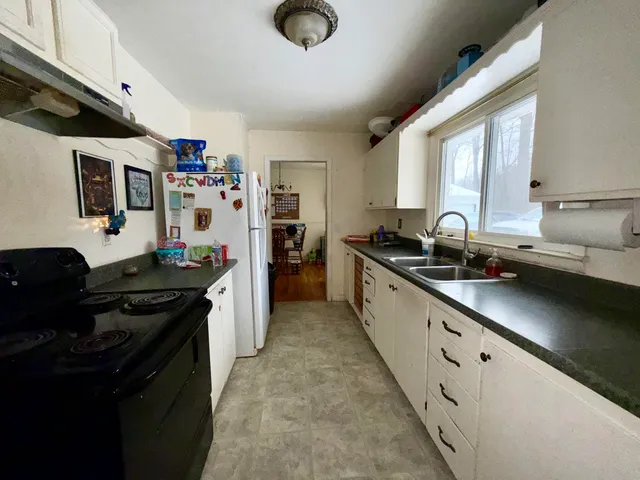 $219,900 | 201 Lake Hills Drive, Concord, MI 49237