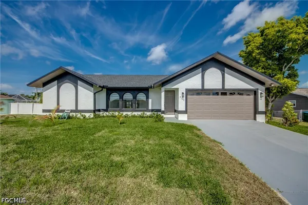 $2,200 | 412 Northeast 17th Place, Cape Coral, FL 33909