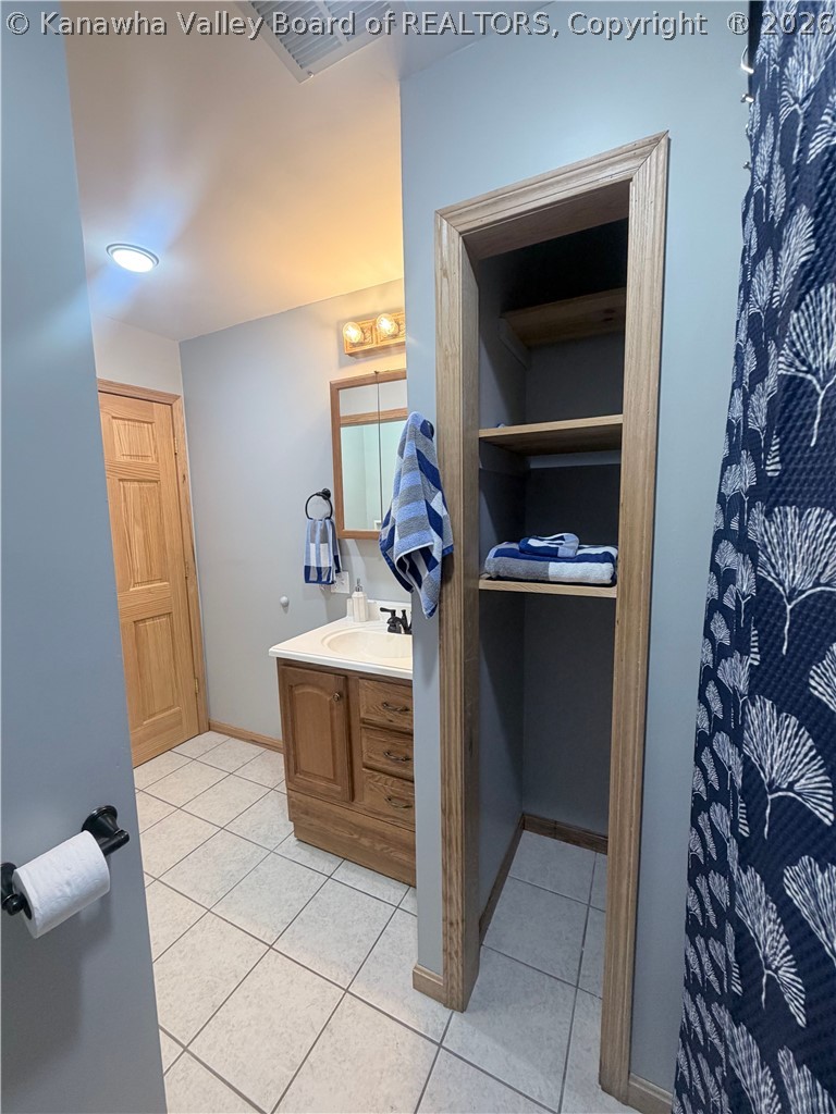 132 Roberts Road Dunbar, WV 25064 - Photo 17 of 28 Gallery Image 17