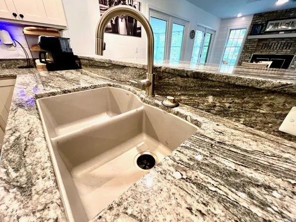 $579,900 | 307 The Woods, Bedford, IN 47421