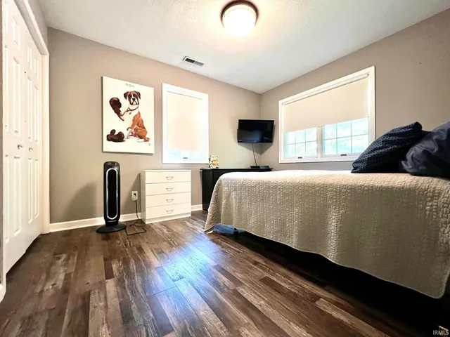 $589,900 | 307 The Woods, Bedford, IN 47421