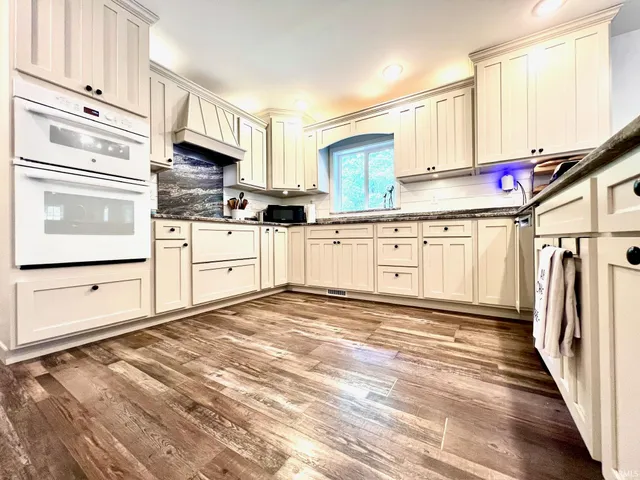 $589,900 | 307 The Woods, Bedford, IN 47421