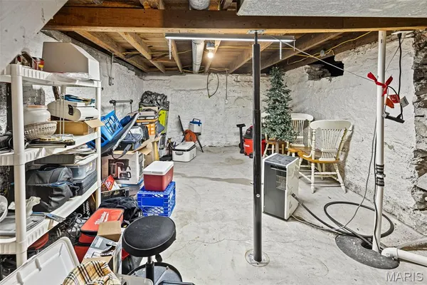 $142,500 | 335 West 4th Street, Waterloo, IL 62298