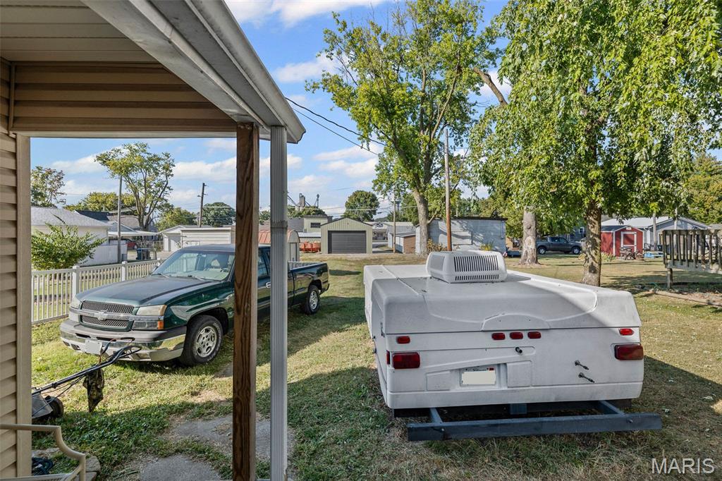 335 West 4th Street Waterloo, IL 62298 - Photo 8 of 25