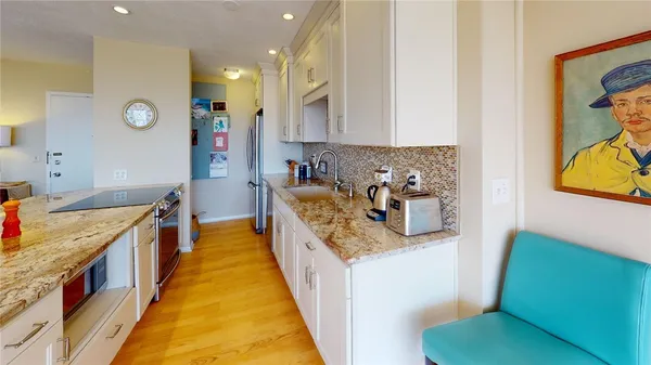 $2,100 | 1400 East Avenue, Unit UN515, Rochester, NY 14610