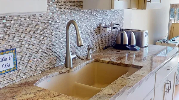 $2,100 | 1400 East Avenue, Unit UN515, Rochester, NY 14610