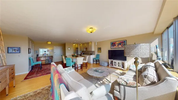 $2,100 | 1400 East Avenue, Unit UN515, Rochester, NY 14610