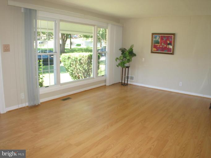 3805 Brightview Street Silver Spring, MD 20902 - Photo 24 of 30 Living Room 2