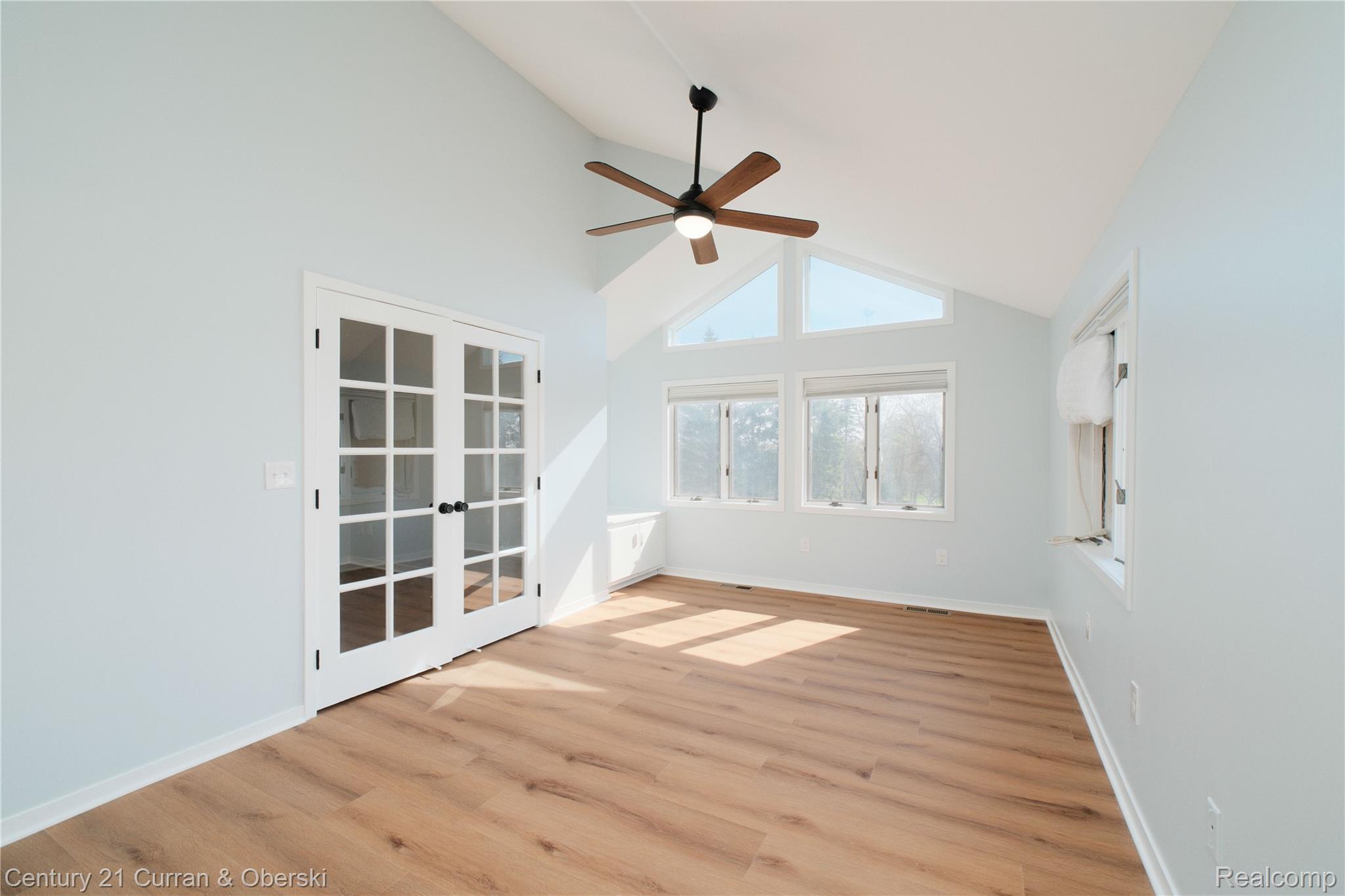 1083 North Livernois Road Rochester, MI 48306 - Photo 29 of 64