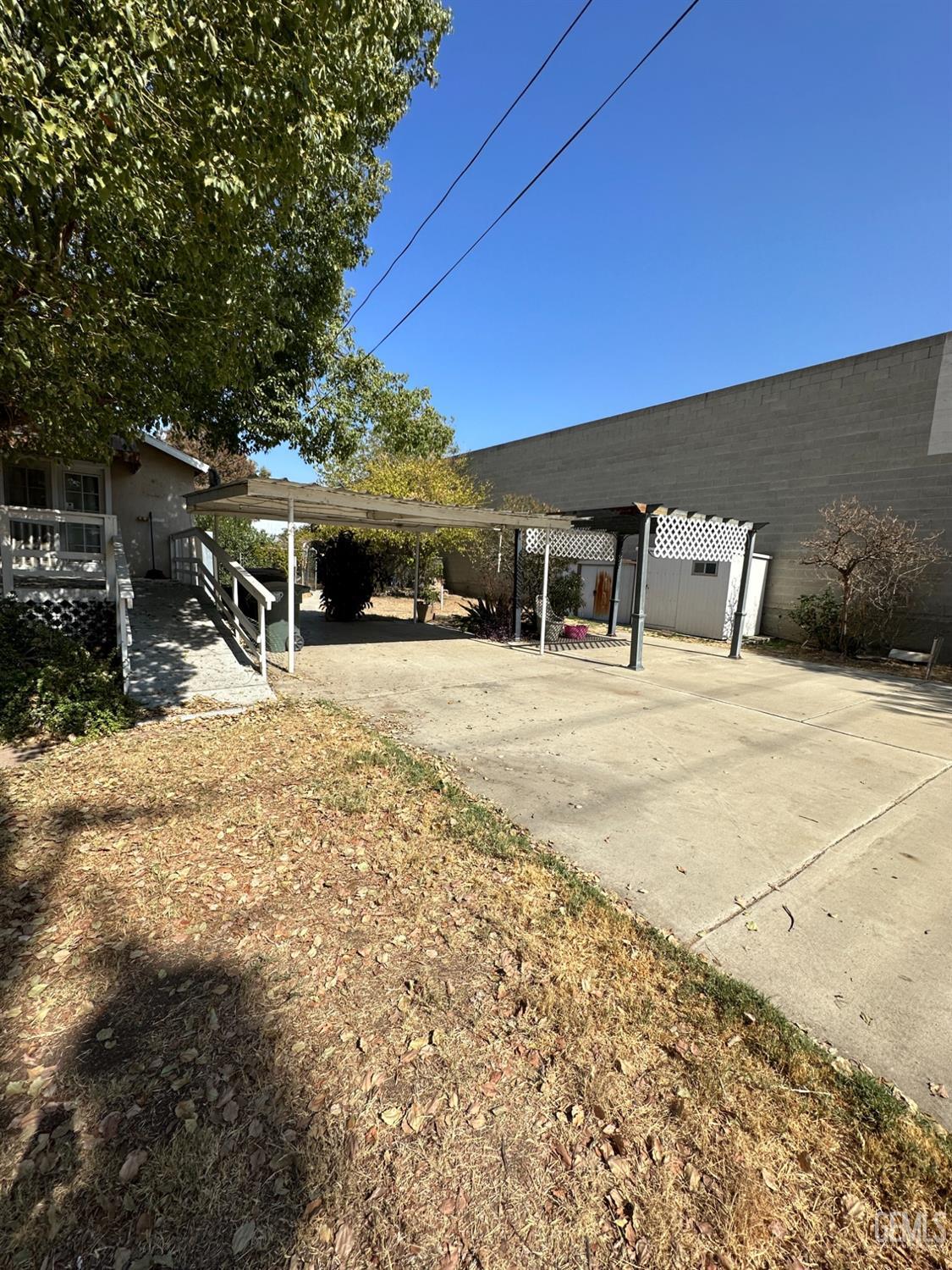 Undisclosed Address Bakersfield, CA 93305 - Photo 14 of 19 a view of a outdoor space