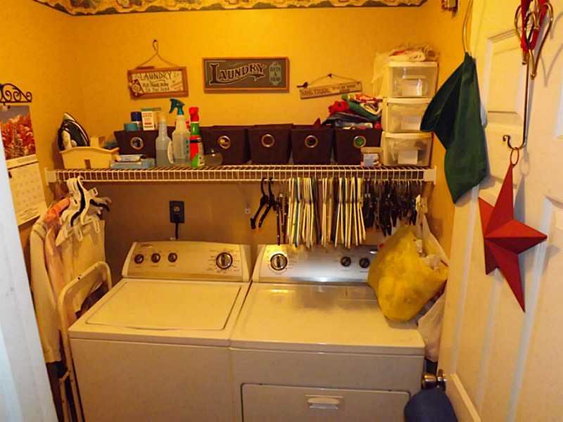 5226 Milhouse Road Indianapolis, IN 46221 - Photo 5 of 6 Gallery Image 5