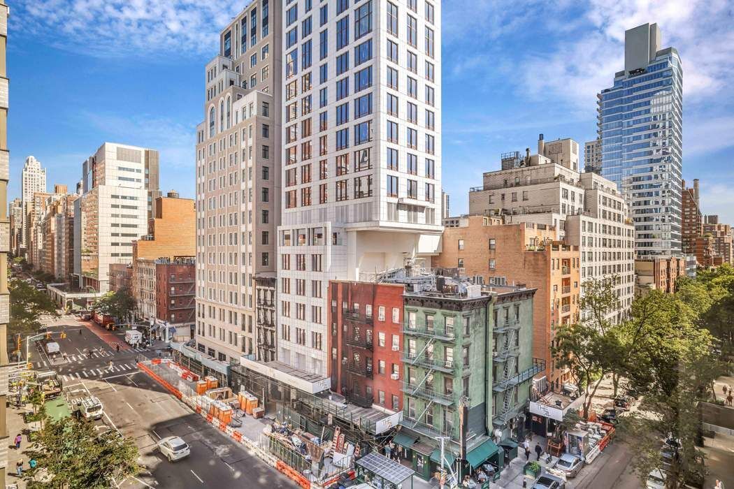 174 East 74th Street, Unit 8A Manhattan, NY 10021 - Photo 15 of 16