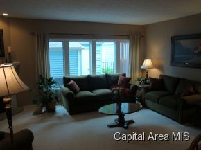 26 Country Place Springfield, IL 62703 - Photo 3 of 16