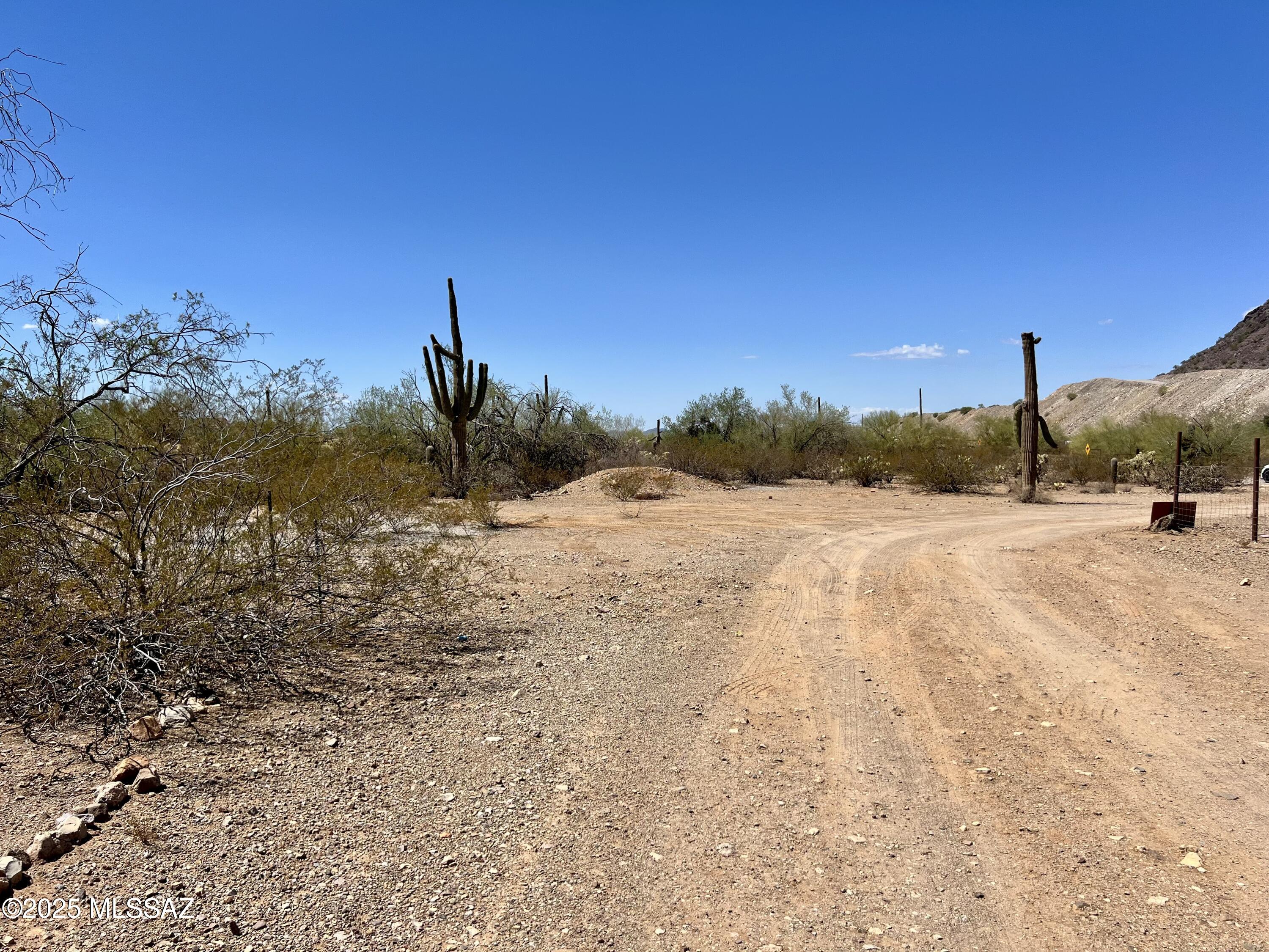10426 West Massingale Road, Unit 11 Tucson, AZ 85743 - Photo 2 of 12