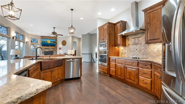 $849,000 | 88 Eastwood Court, Sunrise Beach, MO 65079
