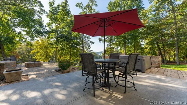 $849,000 | 88 Eastwood Court, Sunrise Beach, MO 65079