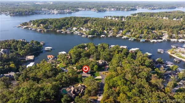 $849,000 | 88 Eastwood Court, Sunrise Beach, MO 65079