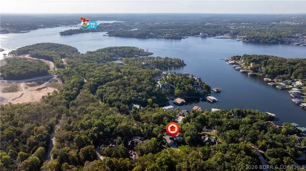 $849,000 | 88 Eastwood Court, Sunrise Beach, MO 65079