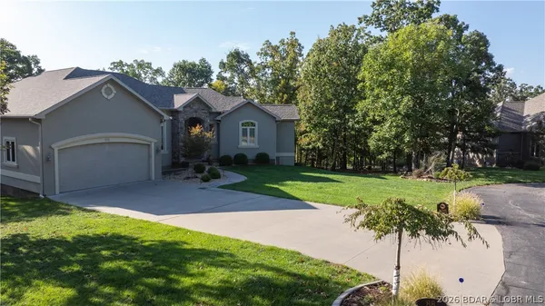 $849,000 | 88 Eastwood Court, Sunrise Beach, MO 65079