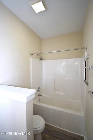 $1,800 | 2320 Decorah Court, Greenville, NC 27834