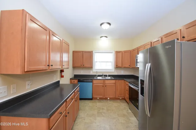 $1,800 | 2320 Decorah Court, Greenville, NC 27834