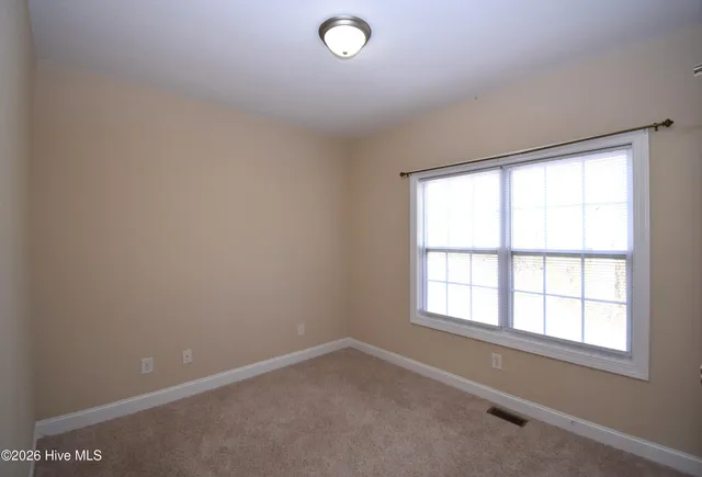 $1,800 | 2320 Decorah Court, Greenville, NC 27834