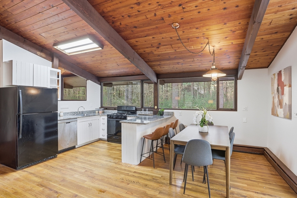 234 Tophet Road Carlisle, MA 01741 - Photo 8 of 41