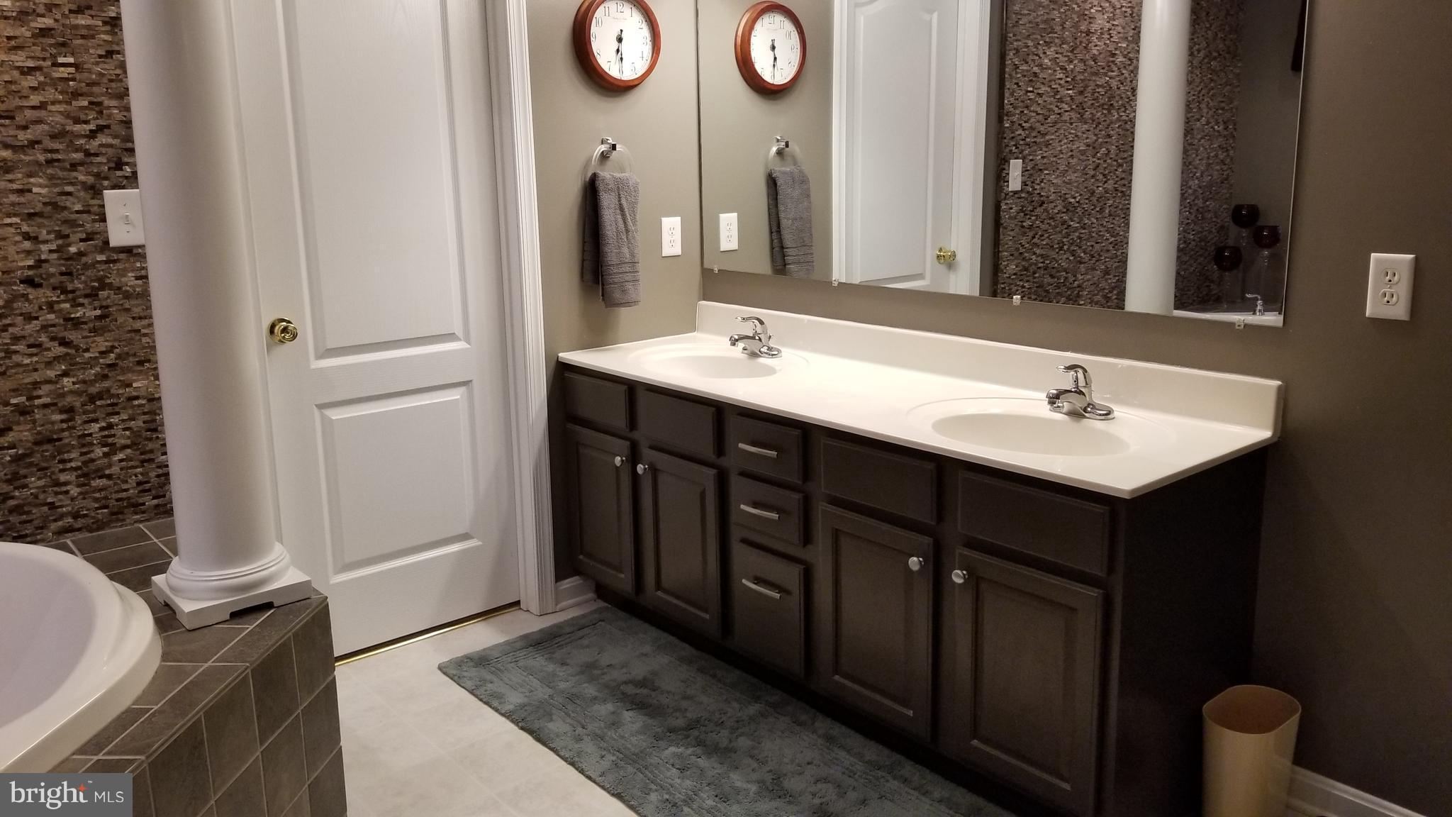350 Pine Grove Road Hanover, PA 17331 - Photo 20 of 30 Bath (Master)