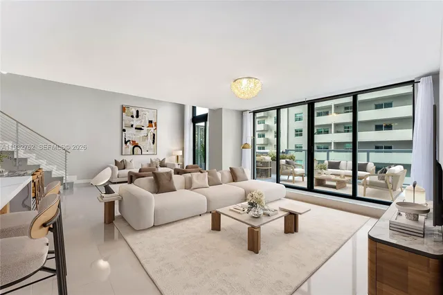 $1,140,000 | 1111 Southwest 1st Avenue, Unit 721N, Miami, FL 33130