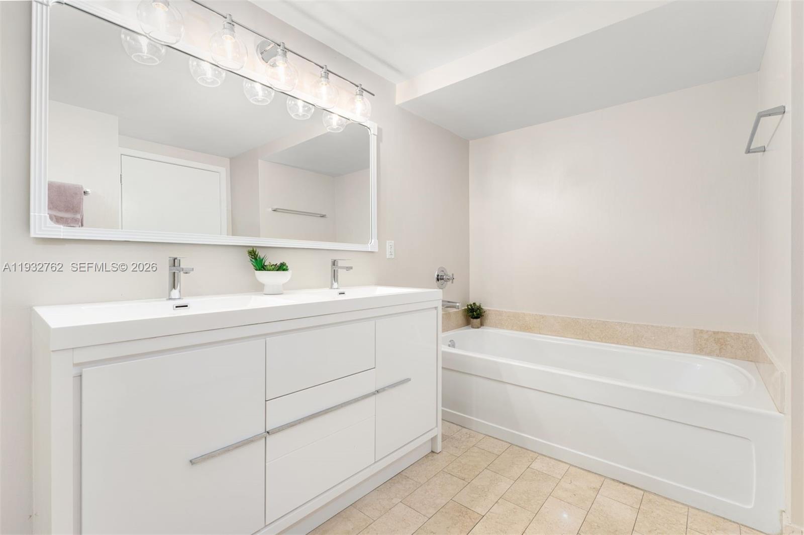 1111 Southwest 1st Avenue, Unit 721N Miami, FL 33130 - Photo 12 of 41