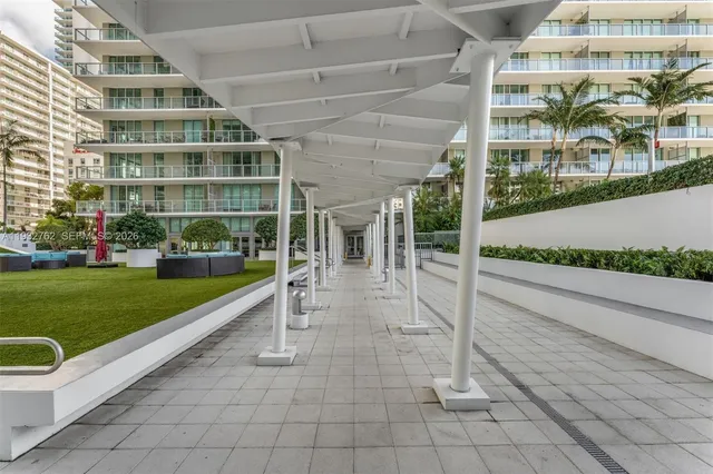 $1,140,000 | 1111 Southwest 1st Avenue, Unit 721N, Miami, FL 33130