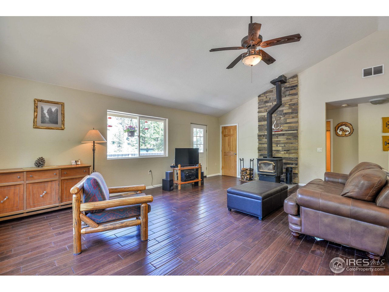 10285 Rist Canyon Road Bellvue, CO 80512 - Photo 16 of 39
