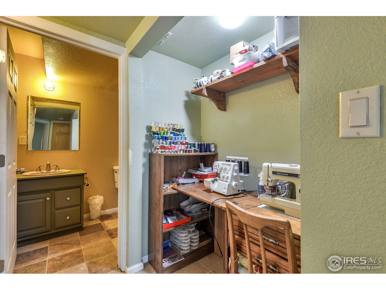10285 Rist Canyon Road Bellvue, CO 80512 - Photo 33 of 39 Nook for Work Space